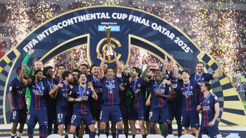 弗赖堡vs圣保利：金特尔、格里福首发，藤田让瑠奇马、梅茨出战（弗赖堡对阵圣保利：金特尔、格里福先发，藤田让瑠、奇马、梅茨登场）