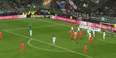 阿斯：皇马不会强行引入中场球员，勉强补强不如维持现有阵容