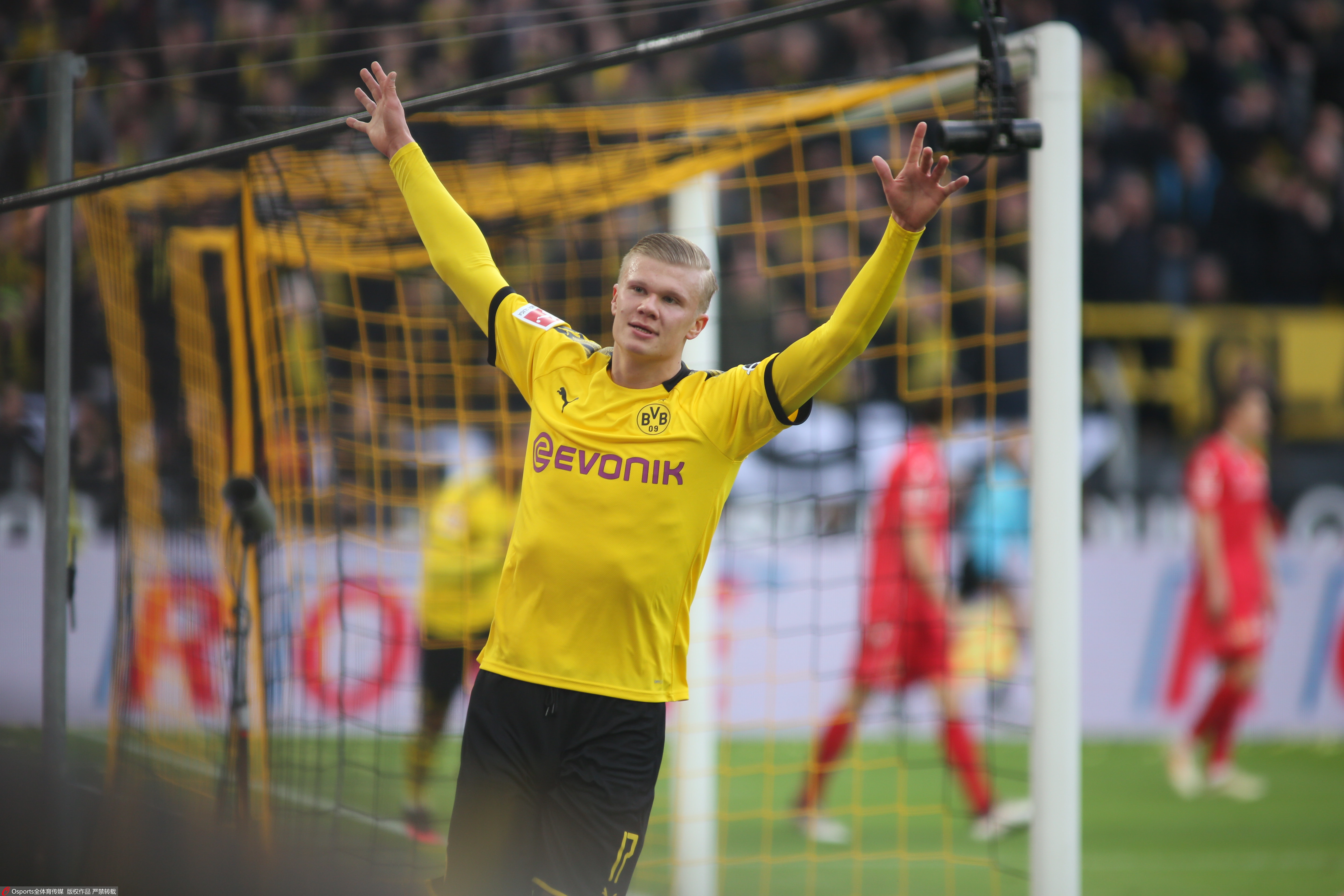 NBA球员交易及赛季影响分析（NBA交易动向与赛季格局解读）