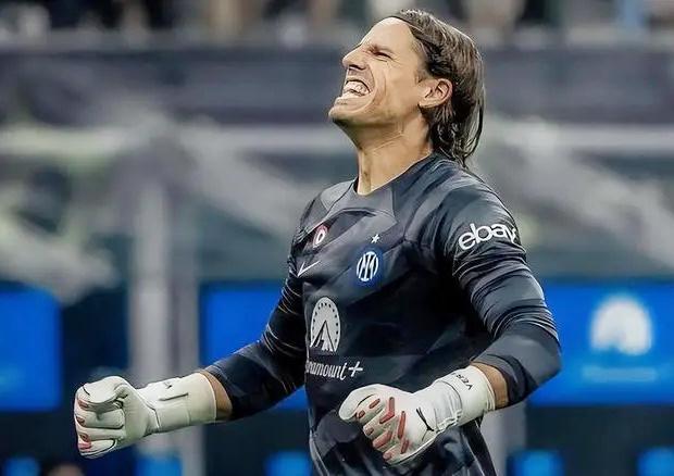 辽宁铁人祝贺重庆铜梁龙冲超：敢打敢拼，晋级中超实至名归（辽宁铁人恭贺重庆铜梁龙冲超：顽强拼搏，晋级中超实至名归）