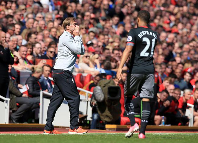 双喜临门，费尔明在巴萨一线队生涯百场里程碑中破门（双喜加身，费尔明巴萨一队第100场里程碑战破门）