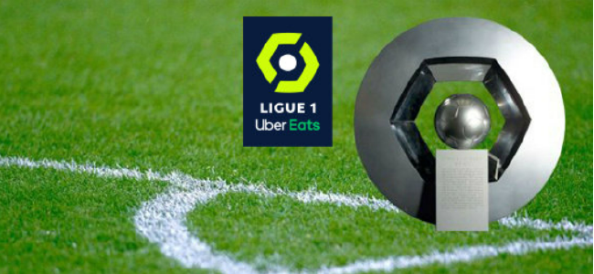 养伤期间看看球，阿什拉夫现场观看埃尔切vs皇马（阿什拉夫养伤期现身看台，观战埃尔切对皇马）