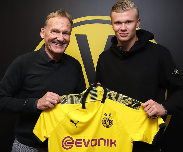 足球中超球队失误频频，主帅暴怒（中超球队连连失误，主帅震怒）