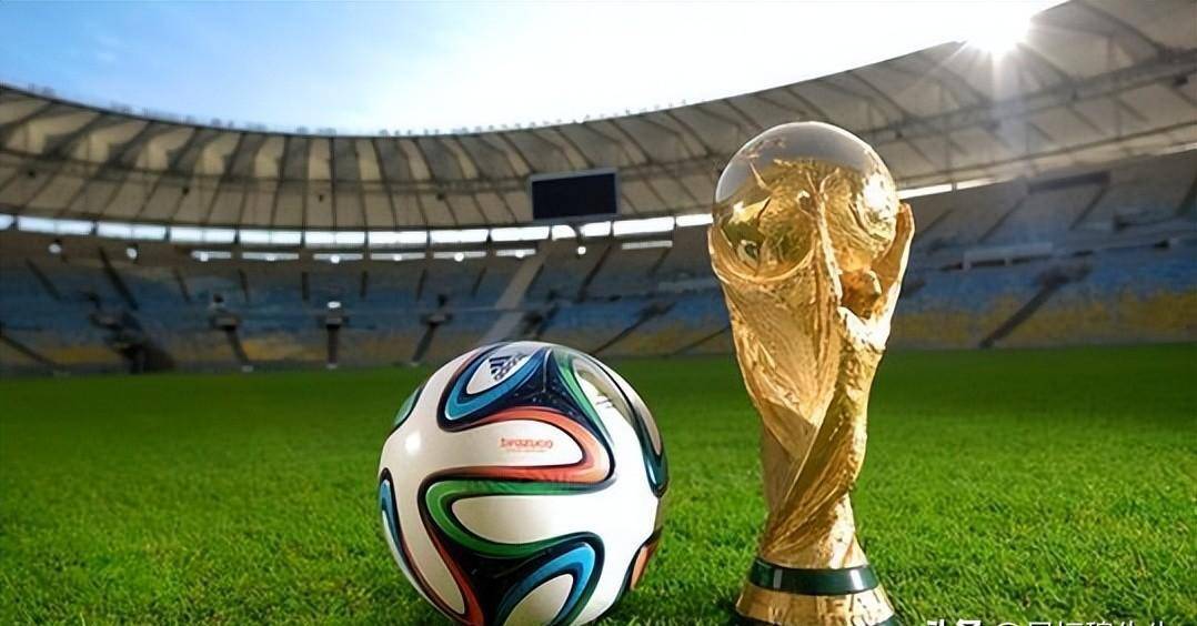 南非主帅：这次夺冠热门是摩洛哥；我坐飞机过来行李箱丢了（南非主帅称摩洛哥为夺冠头号热门，自曝飞抵途中行李遗失）