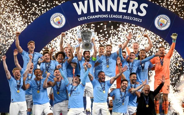 约基奇三双稳定输出率掘金大胜（约基奇三双如常发挥，掘金轻松大胜）