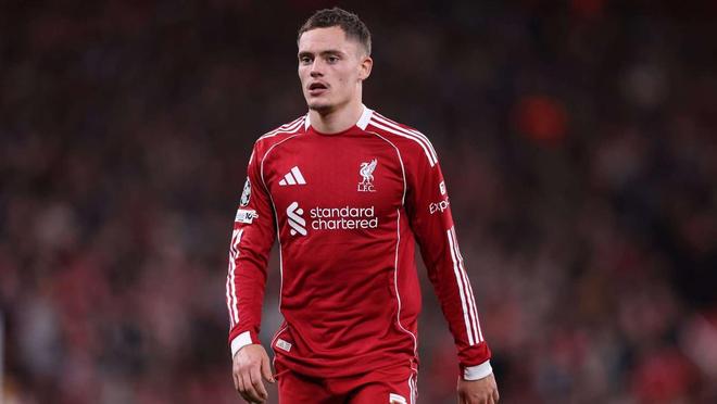 欧冠积分榜：阿森纳全胜领跑，巴黎、拜仁、国米、皇马均12分（欧冠形势：阿森纳全胜居首，巴黎、拜仁、国米、皇马同积12分）