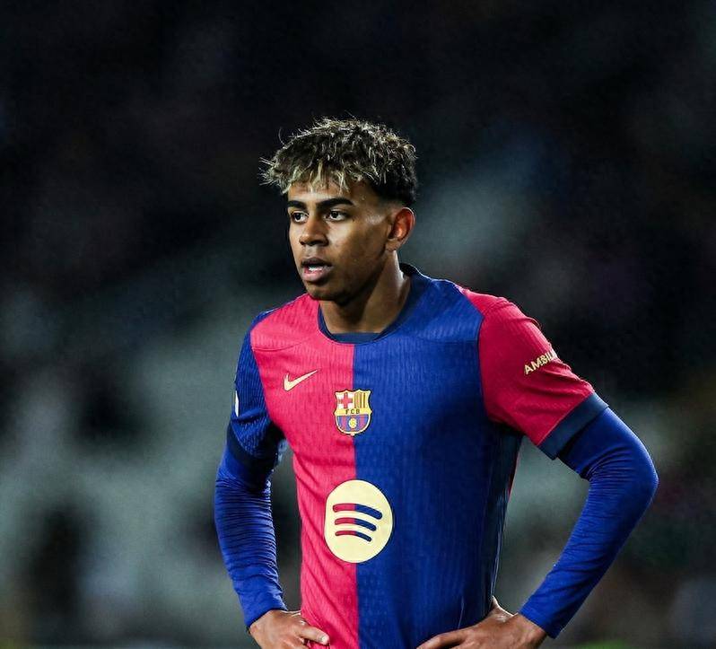 4-3！张本智和再战国乒：小勒布伦败北，总决赛男单四强决出三人（4-3！张本智和再度对阵国乒，小勒布伦遭淘汰，总决赛男单四强已出三席）