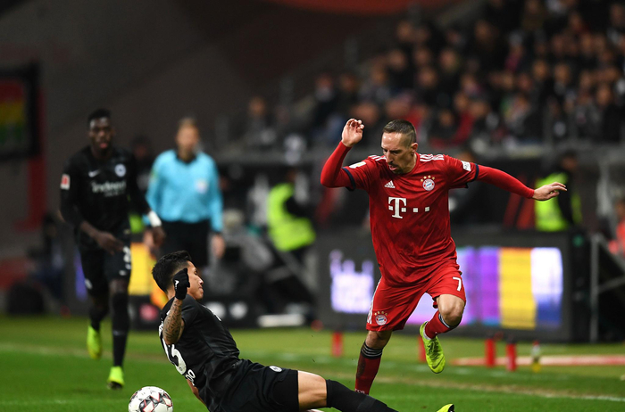 欧冠赛场精彩瞬间：皇马2-1取胜,（欧冠高光时刻：皇马2-1力克对手）