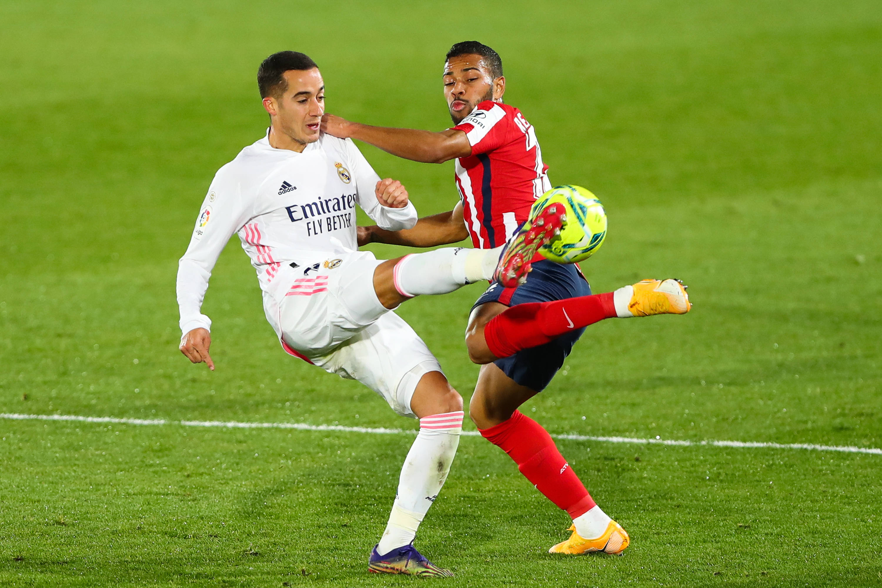 纽卡斯尔拒绝了利物浦1.2亿的报价......（利物浦1.2亿报价遭纽卡斯尔回绝）